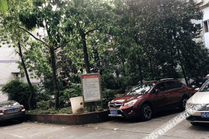 Longteng Business Hotel