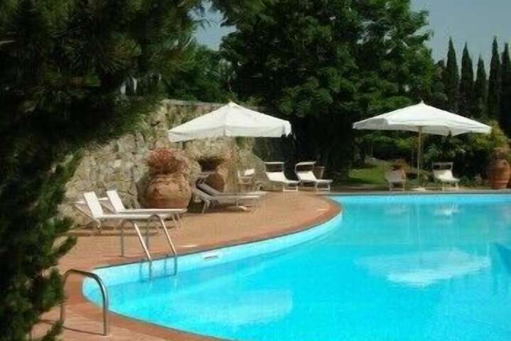 Pool 29 of 32