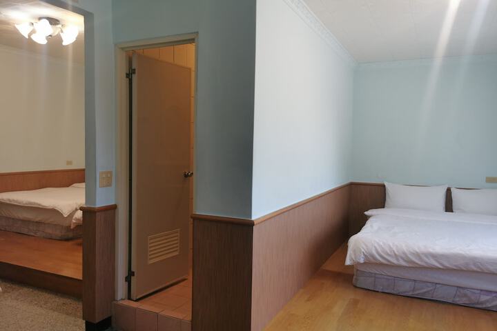 Room 26 of 91