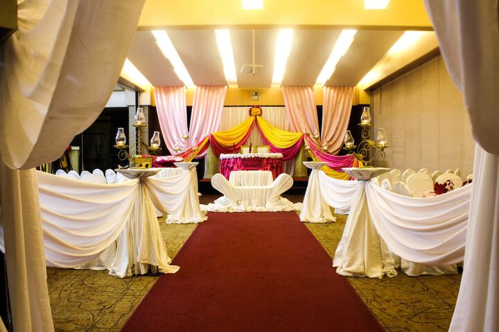 Ballroom/Hall 43 of 47