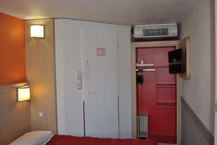 Room 20 of 61