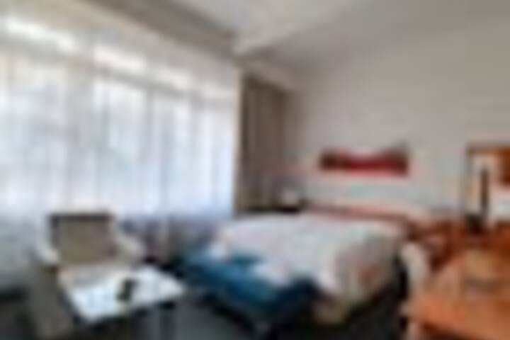 Room 53 of 324