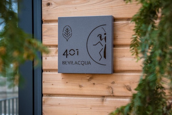 Room 48 of 173