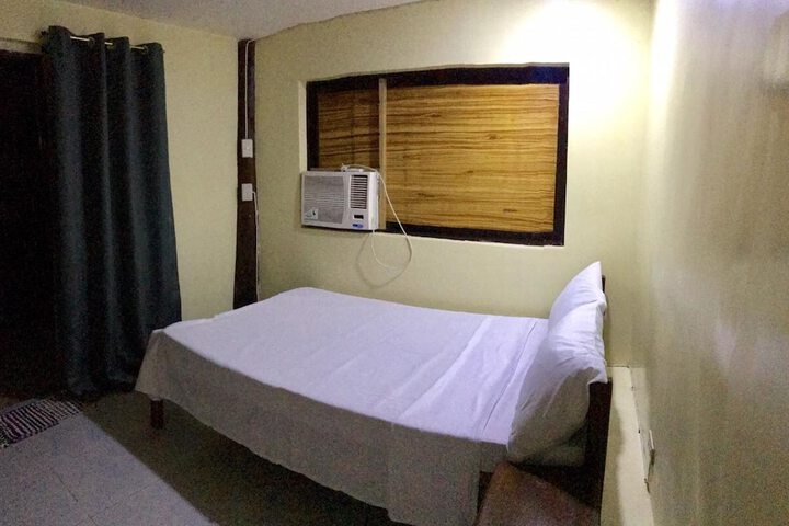 Room 7 of 24