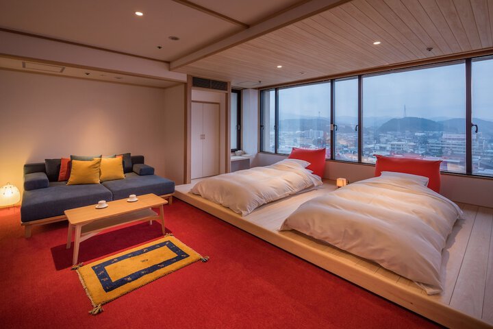 Room 9 of 52