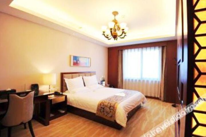 Hotel 7 of 16