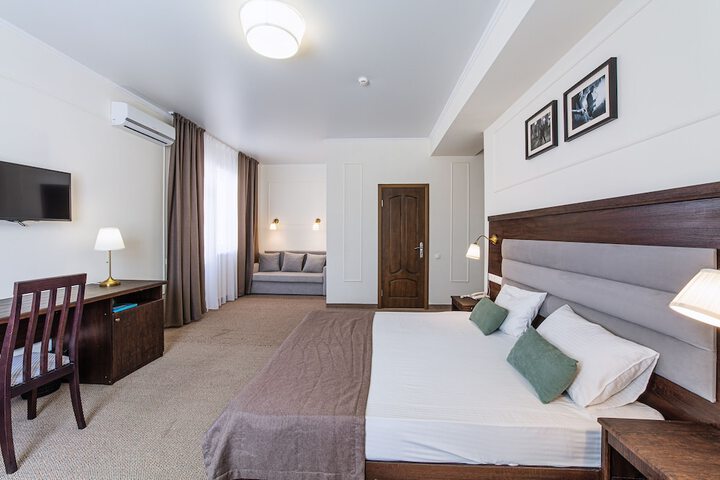 Room 14 of 43