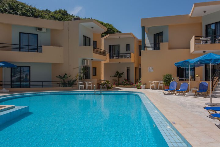 Pool Hotel