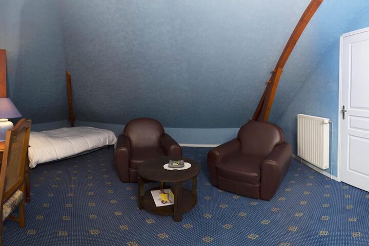 Room 13 of 73