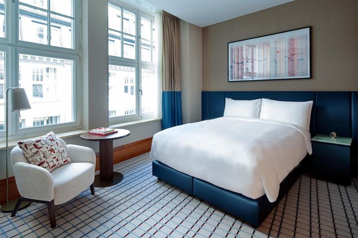 Room 21 of 168