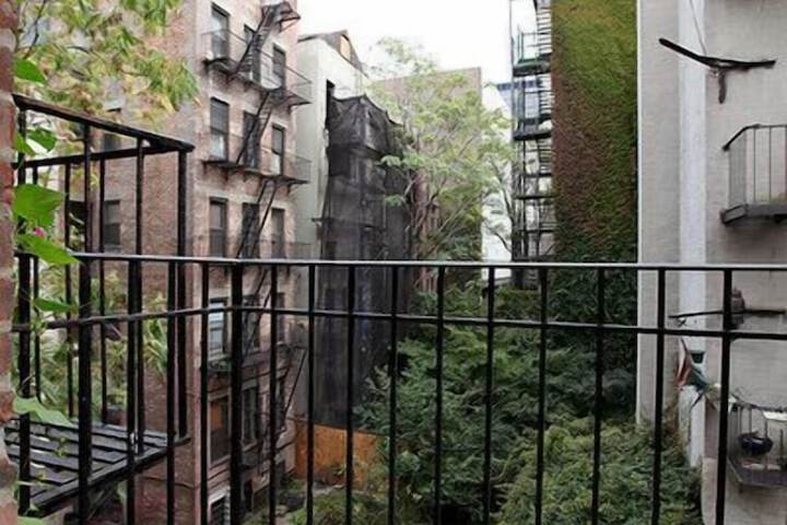 Terrace/Patio 602 of 710