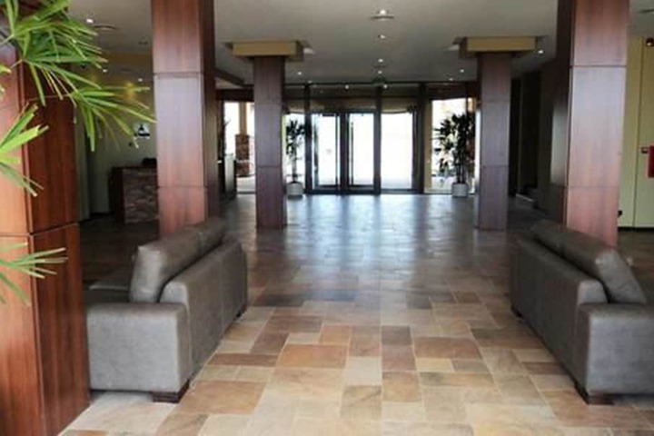 Business Center 54 of 70