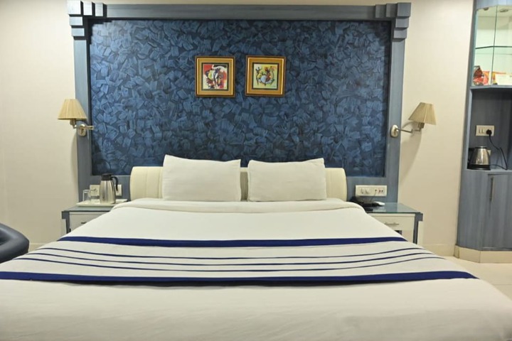 Room 16 of 73
