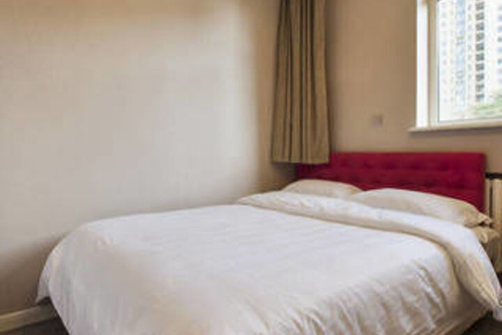 Room 8 of 25