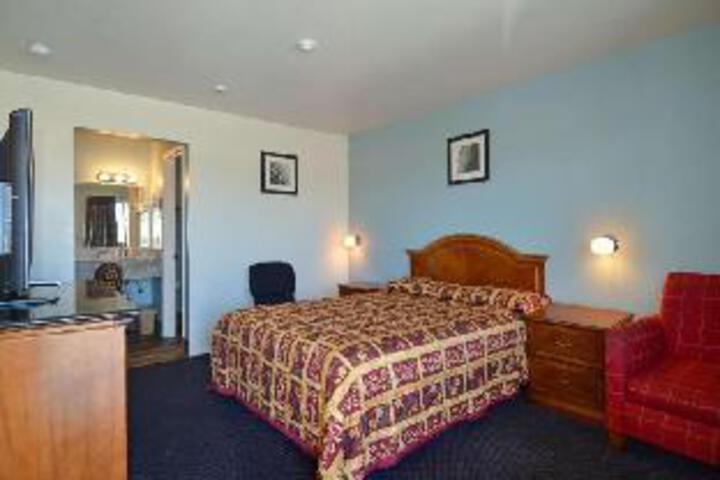 Deluxe 2 Queen Beds (5 of 10)