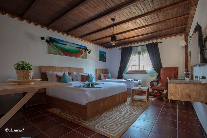 Room 2 of 27