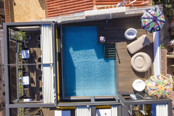 Pool 64 of 114