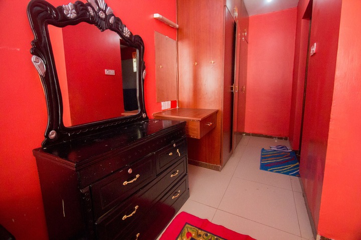 Room 15 of 90