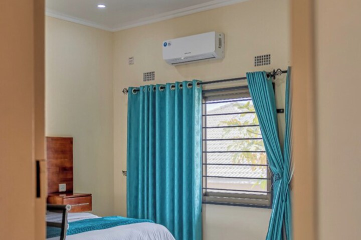 Room 26 of 80