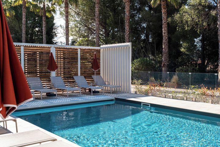 Pool 36 of 105