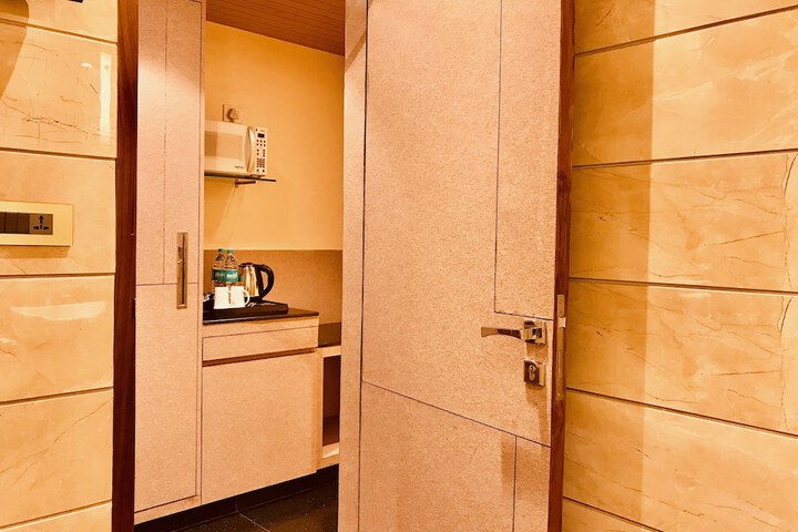 Room 31 of 110
