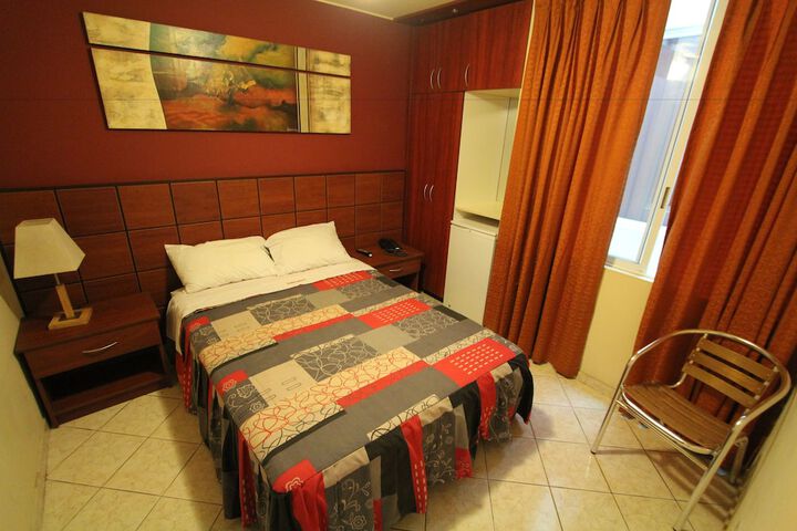 Room 10 of 46