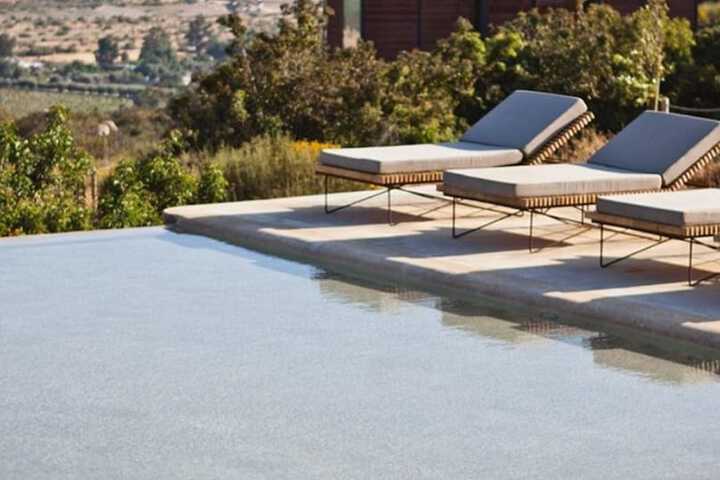 Pool 21 of 82