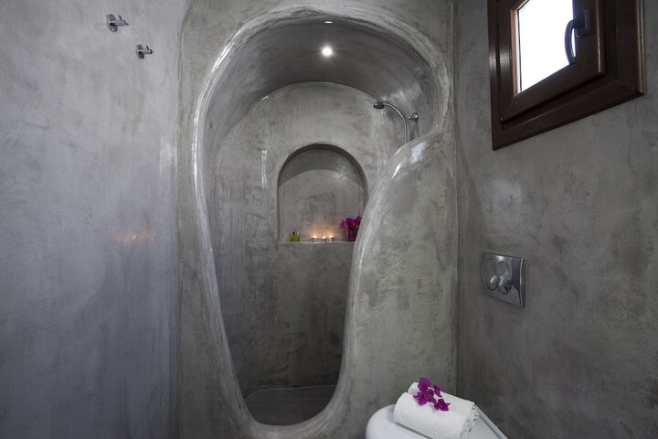 Room 3 of 4