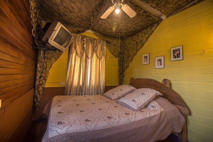 Room 11 of 41