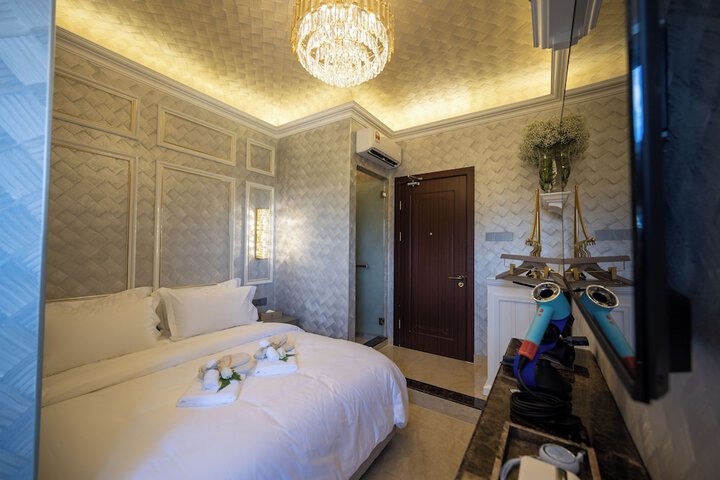 Room 155 of 285