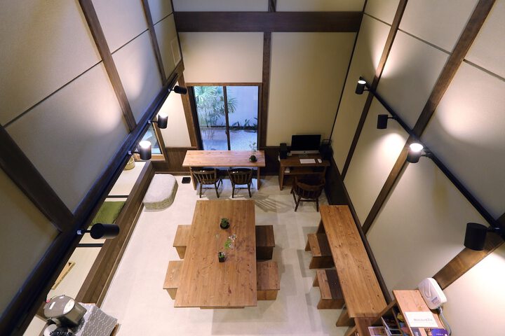 Entrance & Lobby
