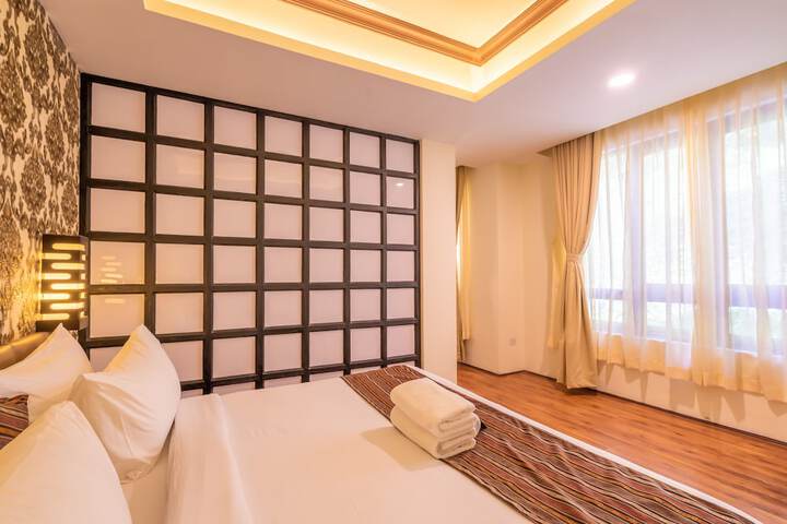 Room 28 of 73