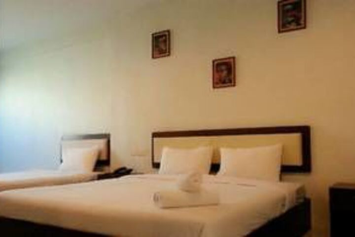 Room 5 of 30