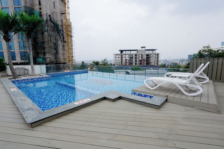 Pool 57 of 153