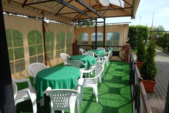 Terrace/Patio 74 of 76