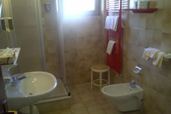 Room 3 of 29