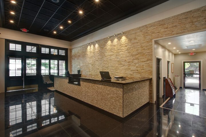 Hotel Piccadilly - Fresno Ca 2305 West Shaw 93711