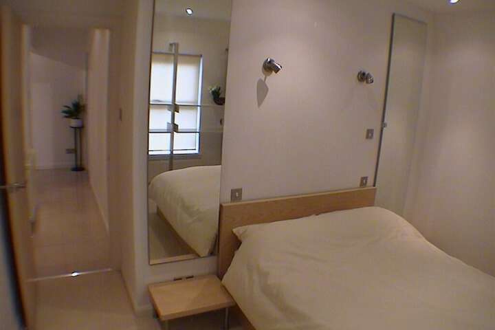 Room 10 of 73