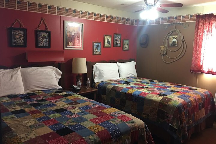 Room 4 of 48