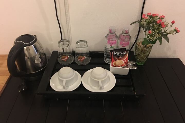 Breakfast/Coffee Service 19 of 32