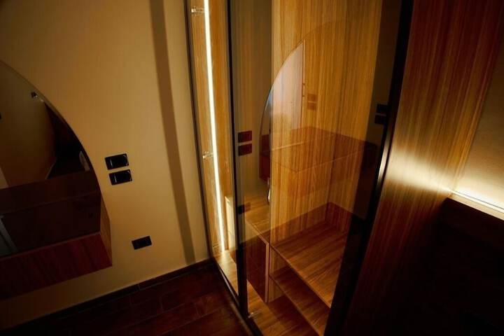 Room 38 of 101