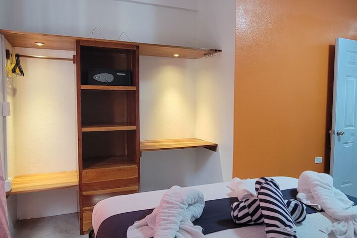 Room 42 of 124