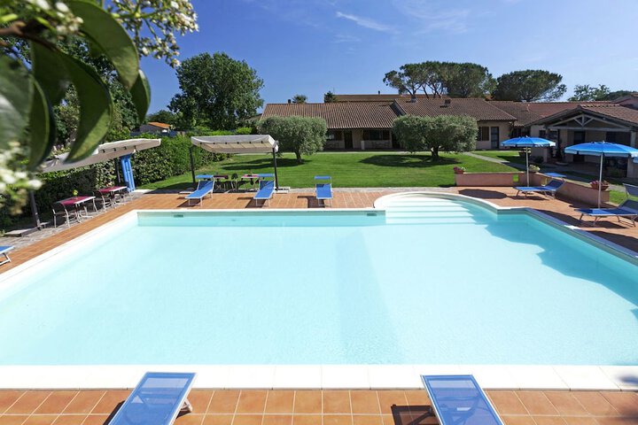 Pool 20 of 35