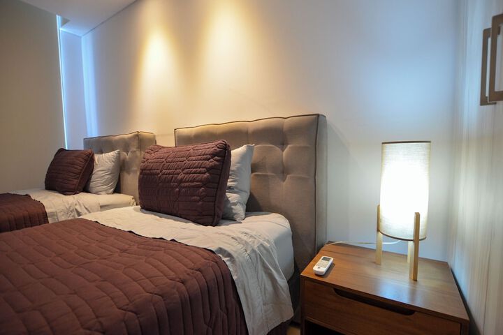 Room 18 of 270
