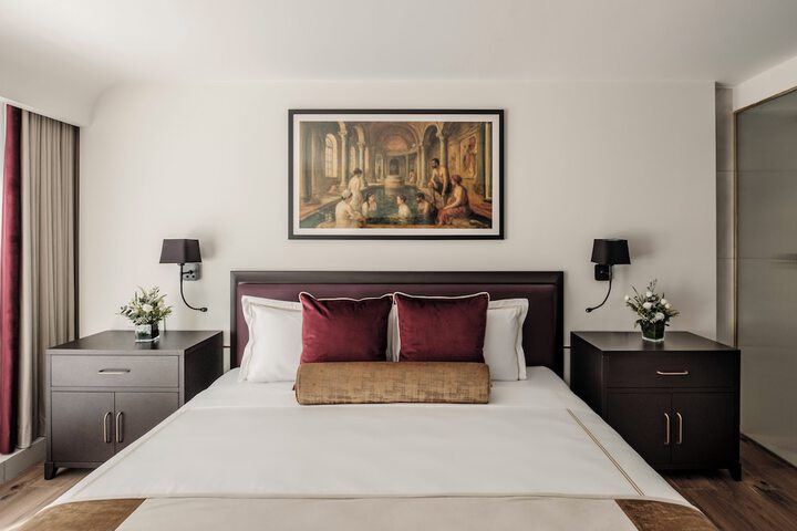 Room 45 of 79