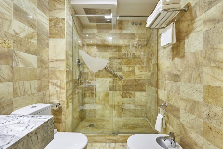 Bathroom Interior Photo