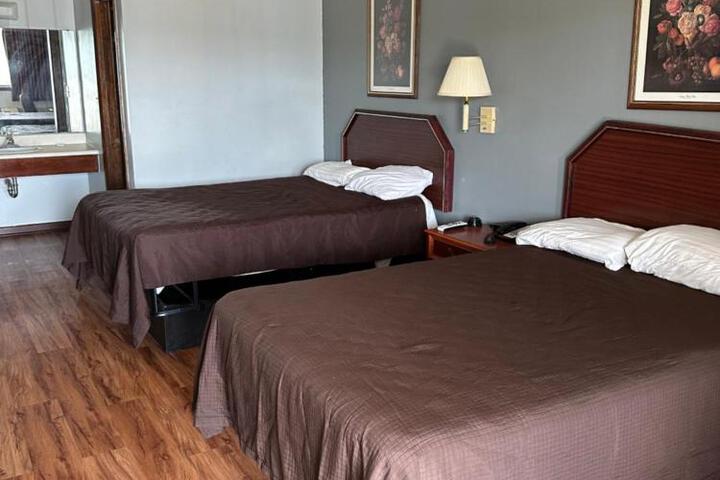 Standard Double Room (1 of 2)