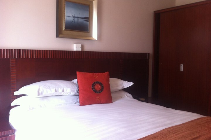 Room 3 of 24