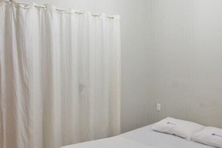 Room 15 of 27