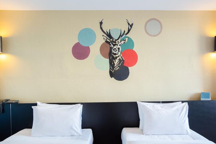 Room 30 of 55